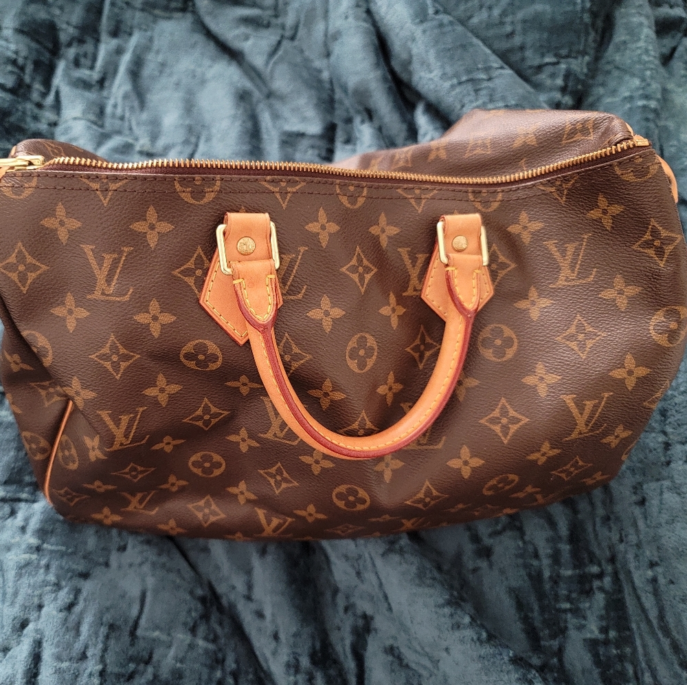 Louis Vuitton Speedy 30